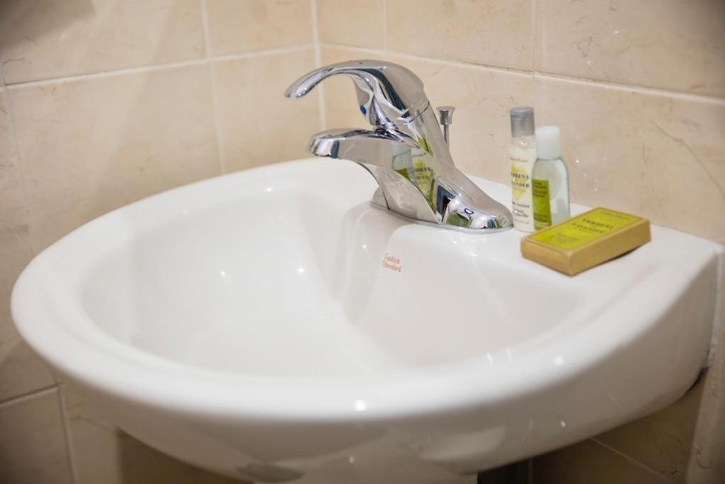 Kingstons Finest - Centrally Elegant Extérieur photo